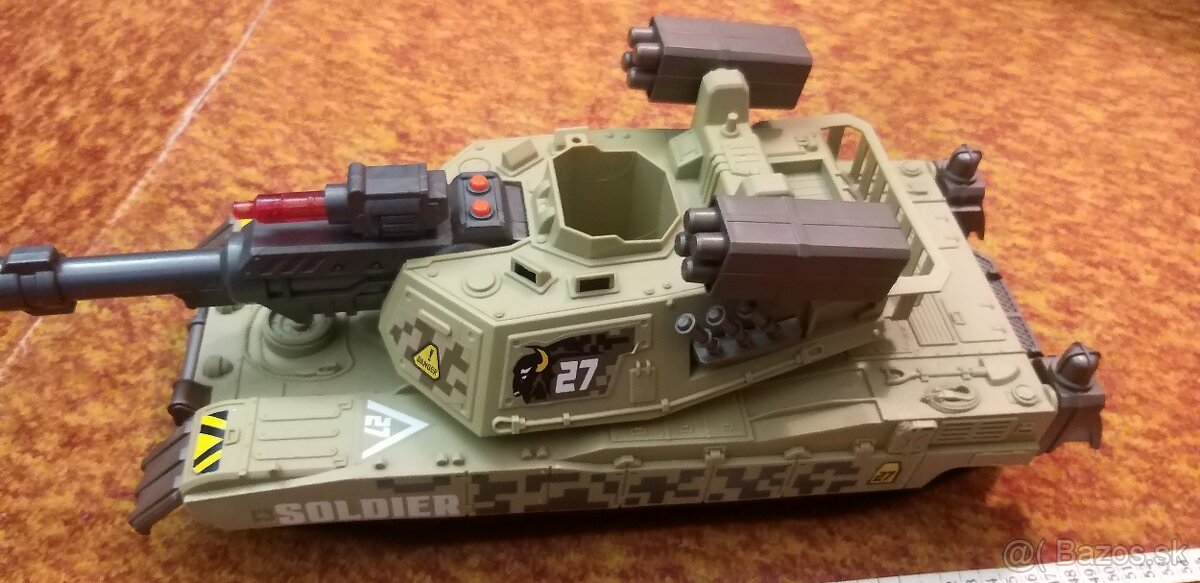 Tank, lod, obrneny transporter - 3