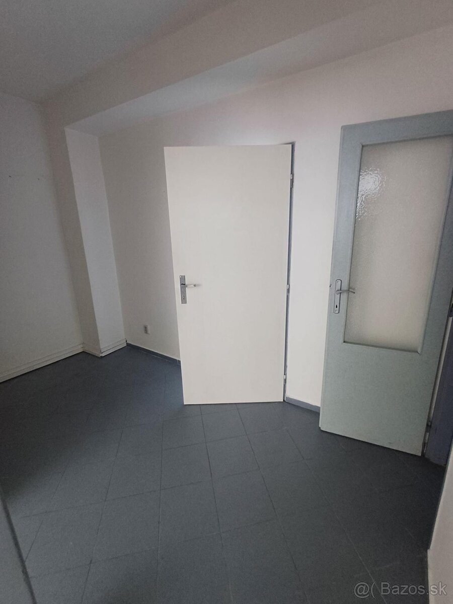 🚪 Prenájom kancelárie – Medený Hámor, Banská Bystrica - 3