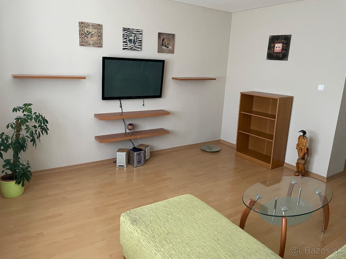 Prenajmem byt vo Zvolene - 3