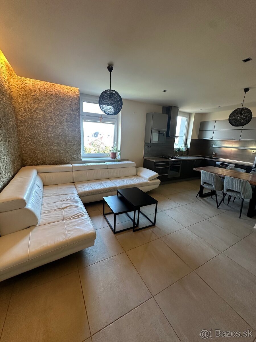 PRENÁJOM – 3iz byt v Ružinove - Nivy - 3