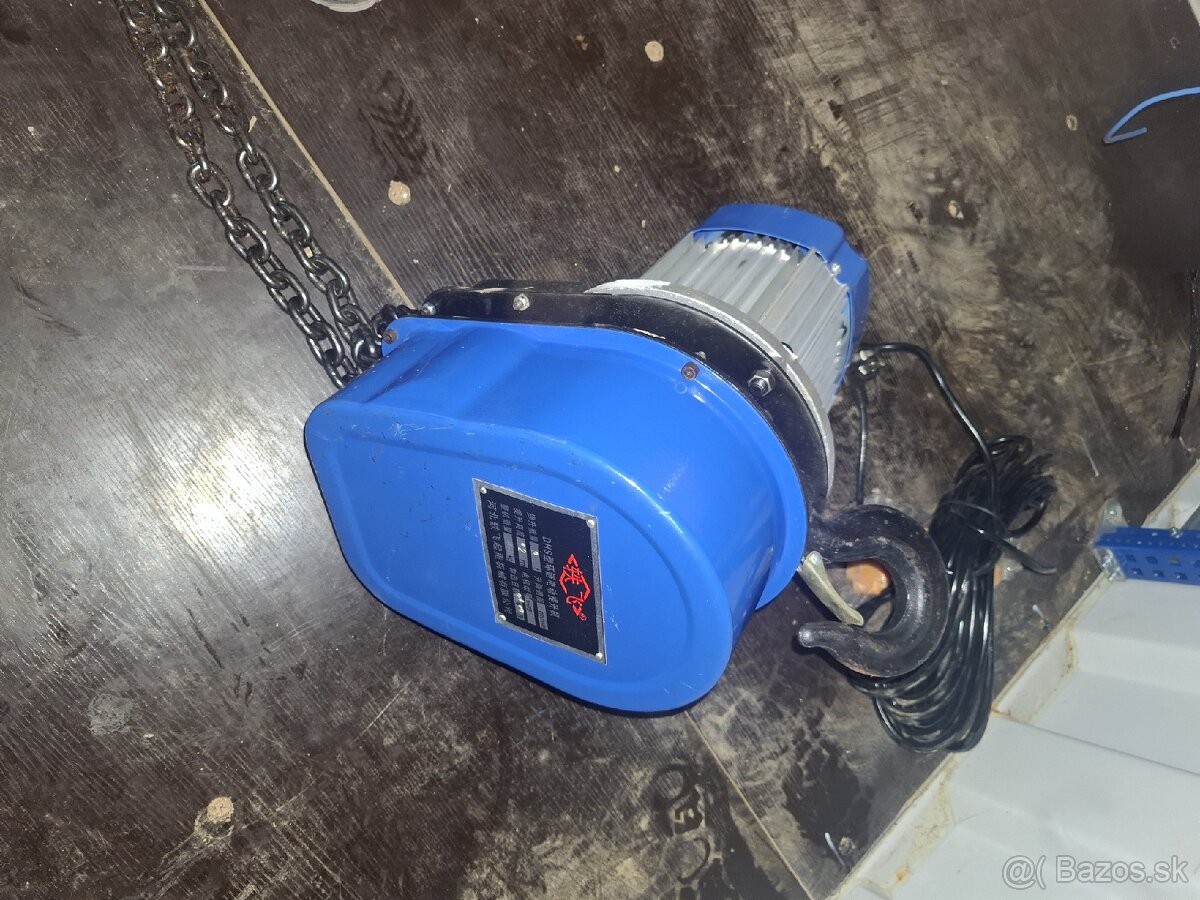 Kladkovy zdvihak,retazovy na disloyal Kabul 3t. - 3