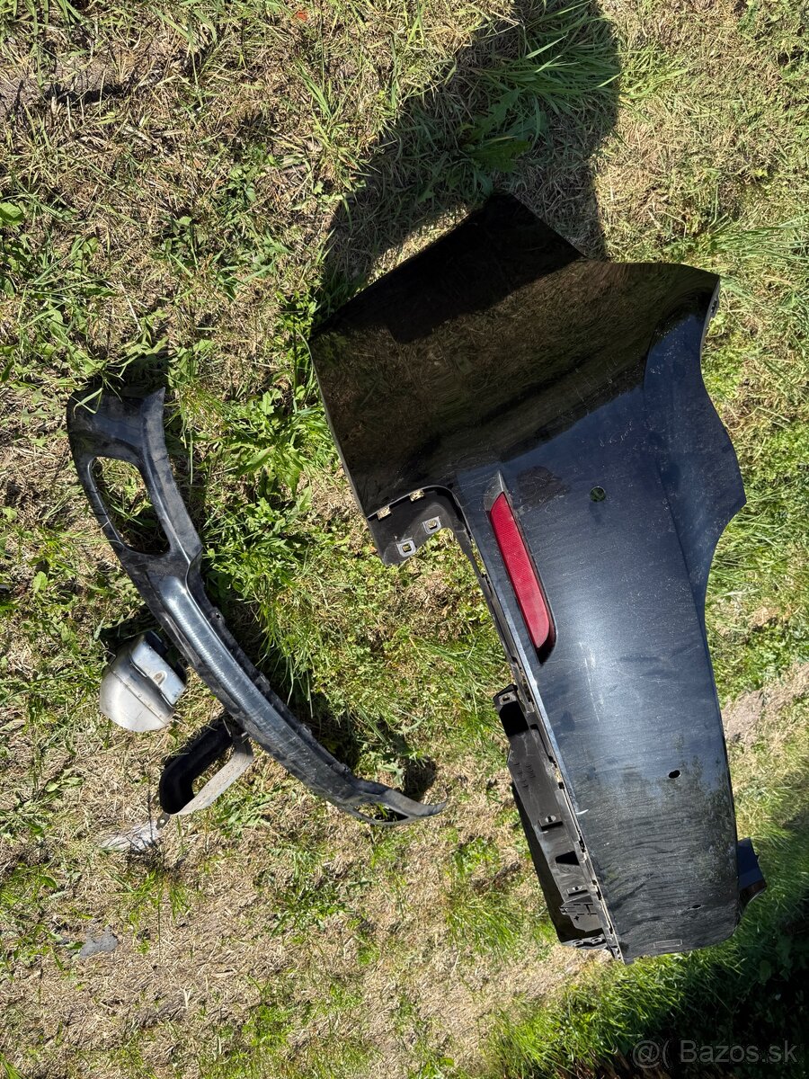 Predám zadný nárazník BMW f01 - 3