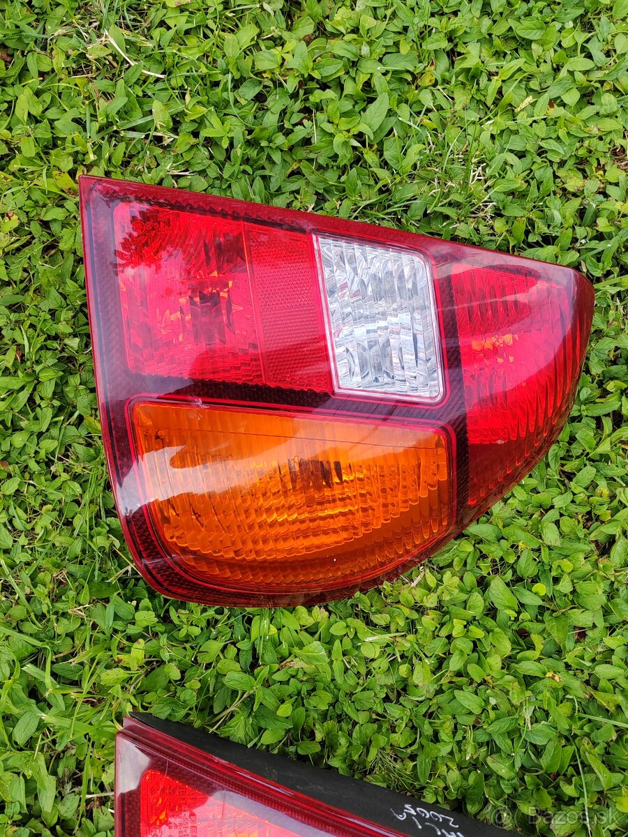Renault Thália zadné svetlá - 3