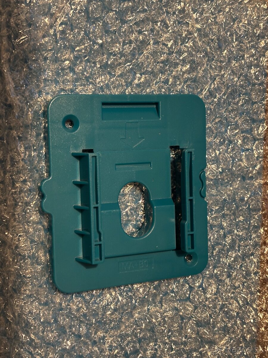 Makita držiak baterie - 3