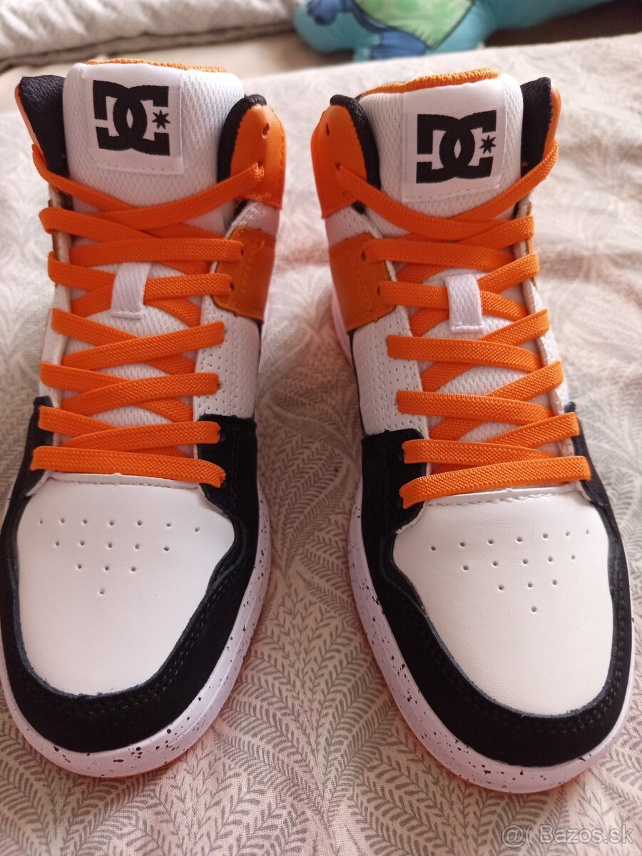 Botasky DC - 3