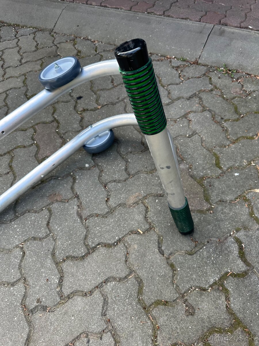 Hák na hrebeň strechy - 3