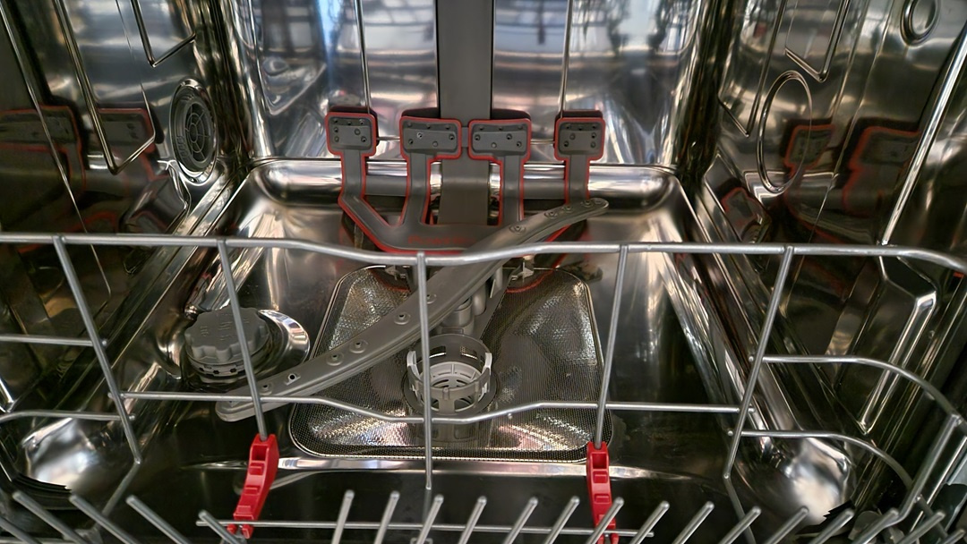 Predám vstavanú umývačku riadu Whirlpool WIO 3T223 PF - 3