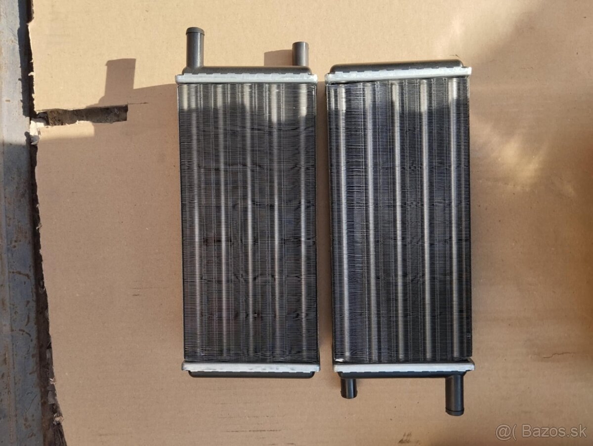 Predam kryt aleternator a radiator Zetor - 3