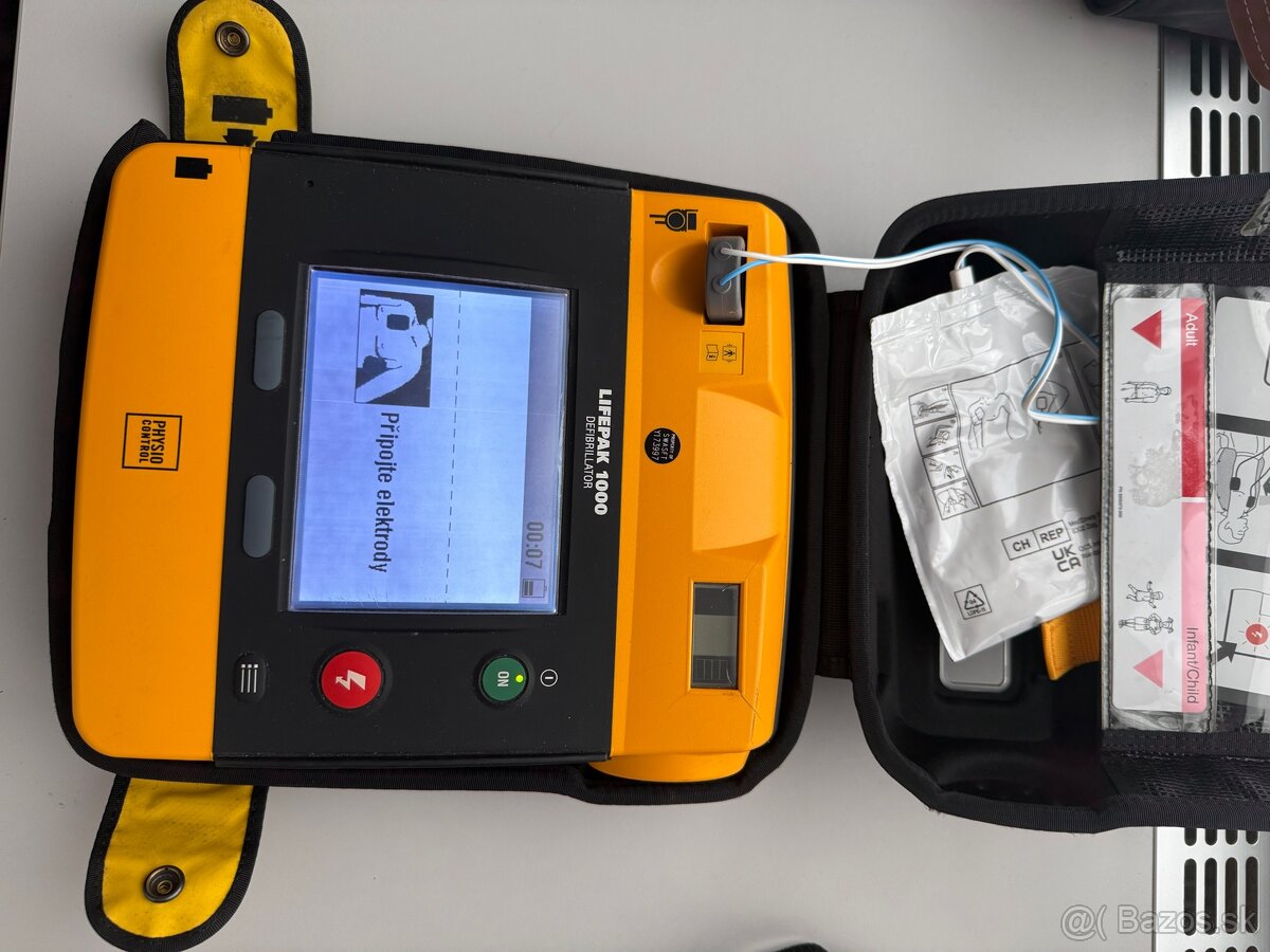 AED Defibrilátor LIFEPAK 1000 - 3