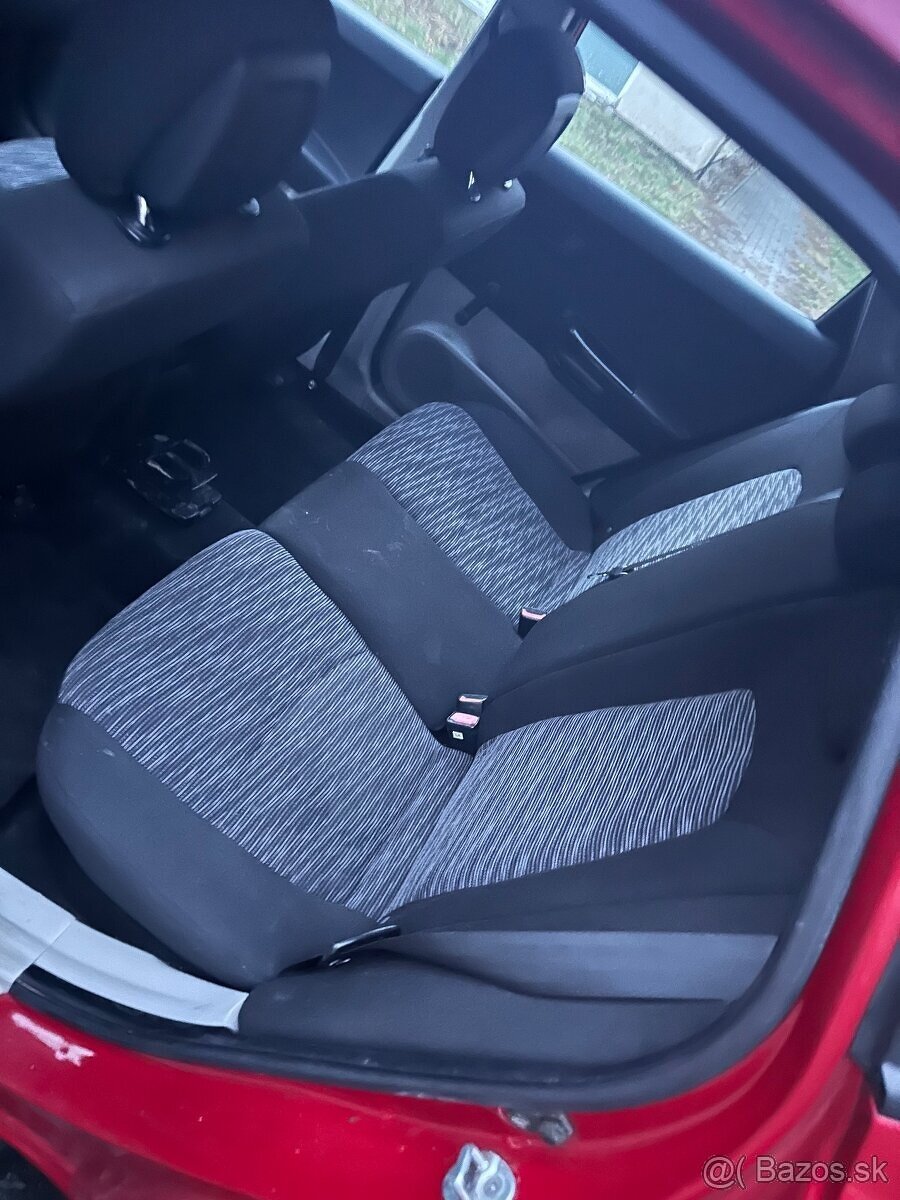 Predám Kia Ceed 1.6CRDI SW - 3