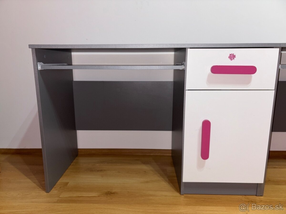 Pisaci stolik 2x, komoda a postel - 3