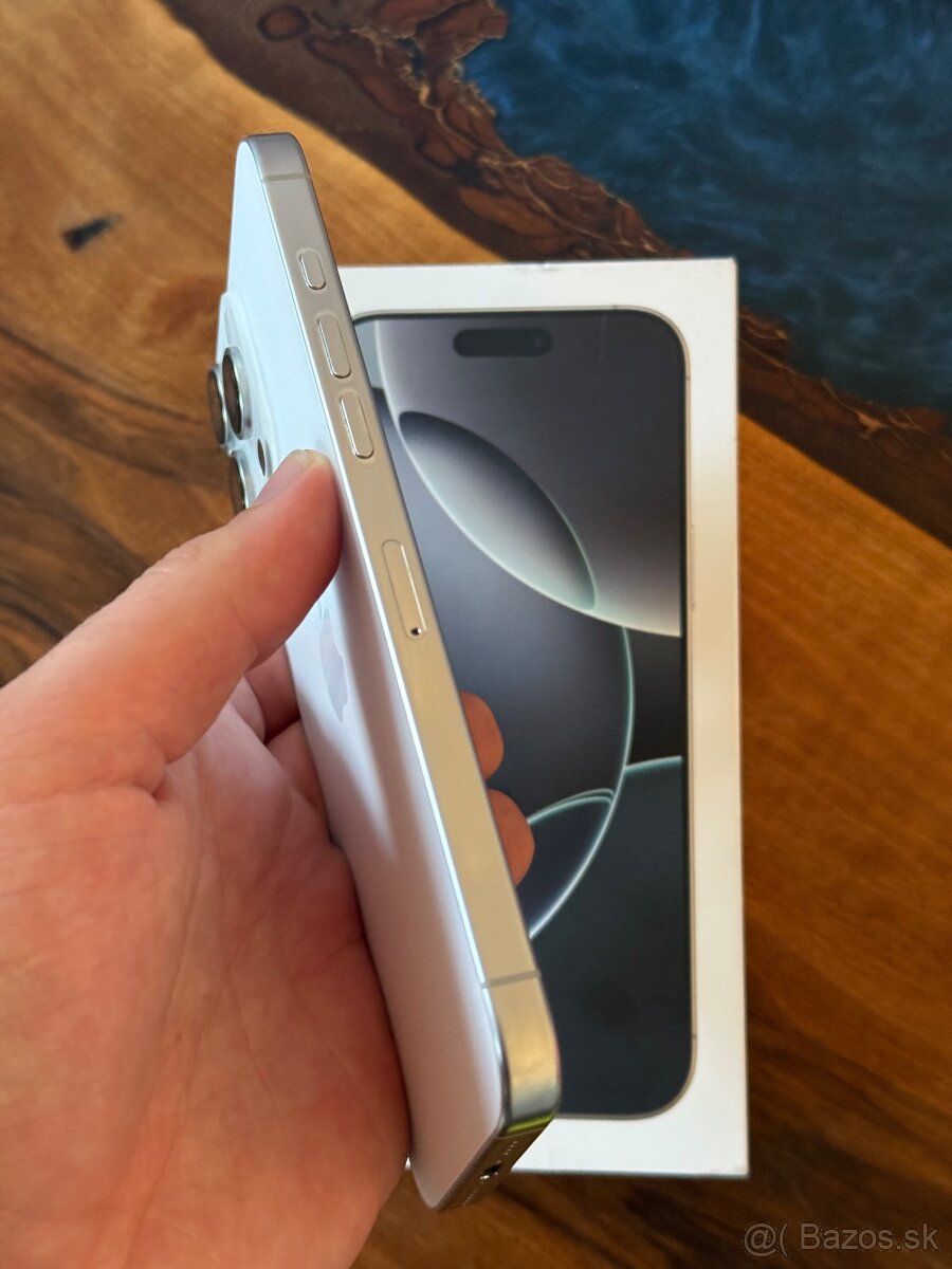 iPhone 16 Pro Max 256gb white top stav - 3