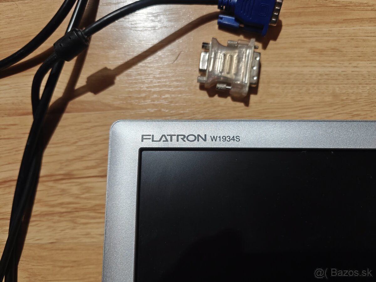 Monitor LG W1934S - 3