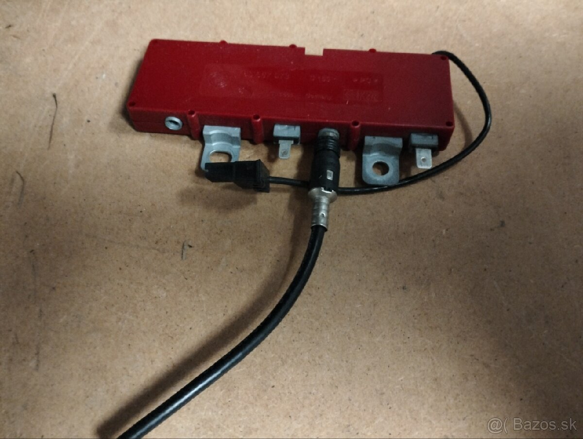 Predám náhradné diely na alfu Romeo 166 2.0 6V turbo - 3