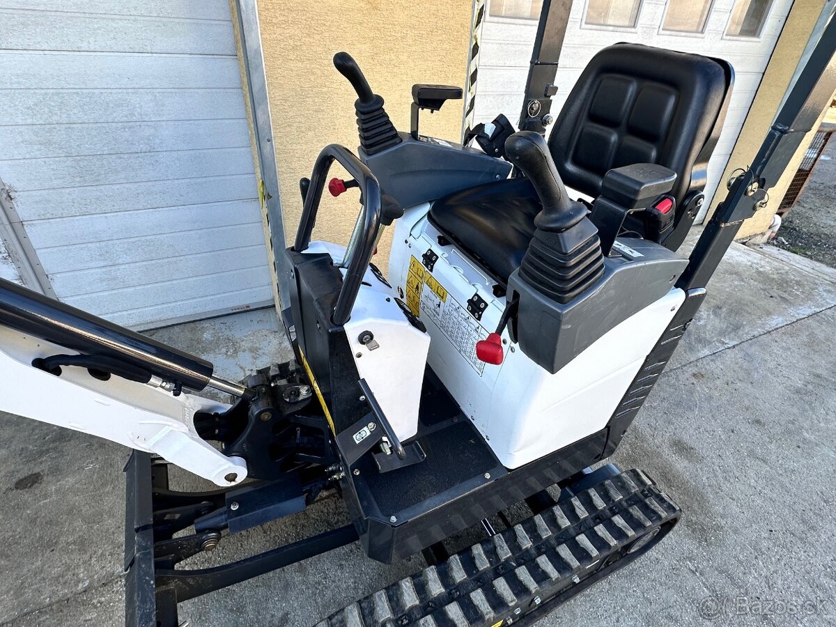 Predám minibager zn. Bobcat E 10 Z - 3