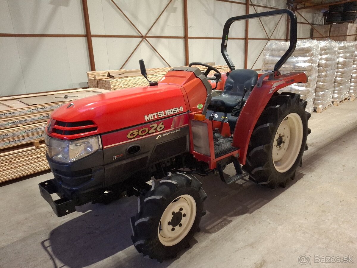 Mitsubishi GO 26 - 3