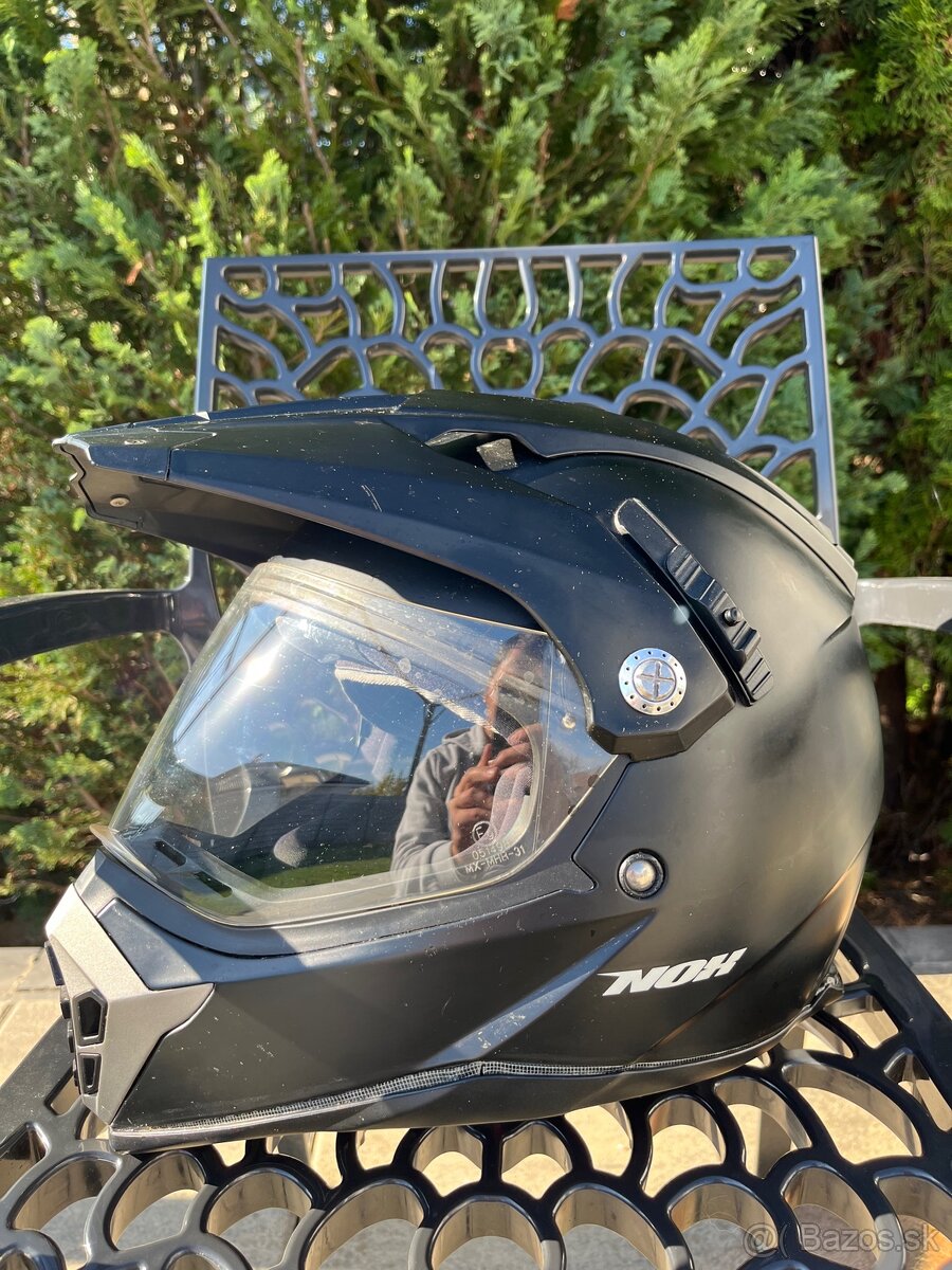 Enduro prilba NOX - 3