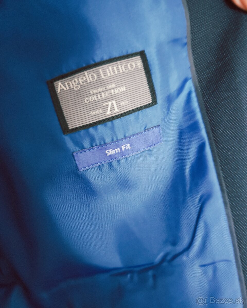 Tmavomodrý oblek - 3