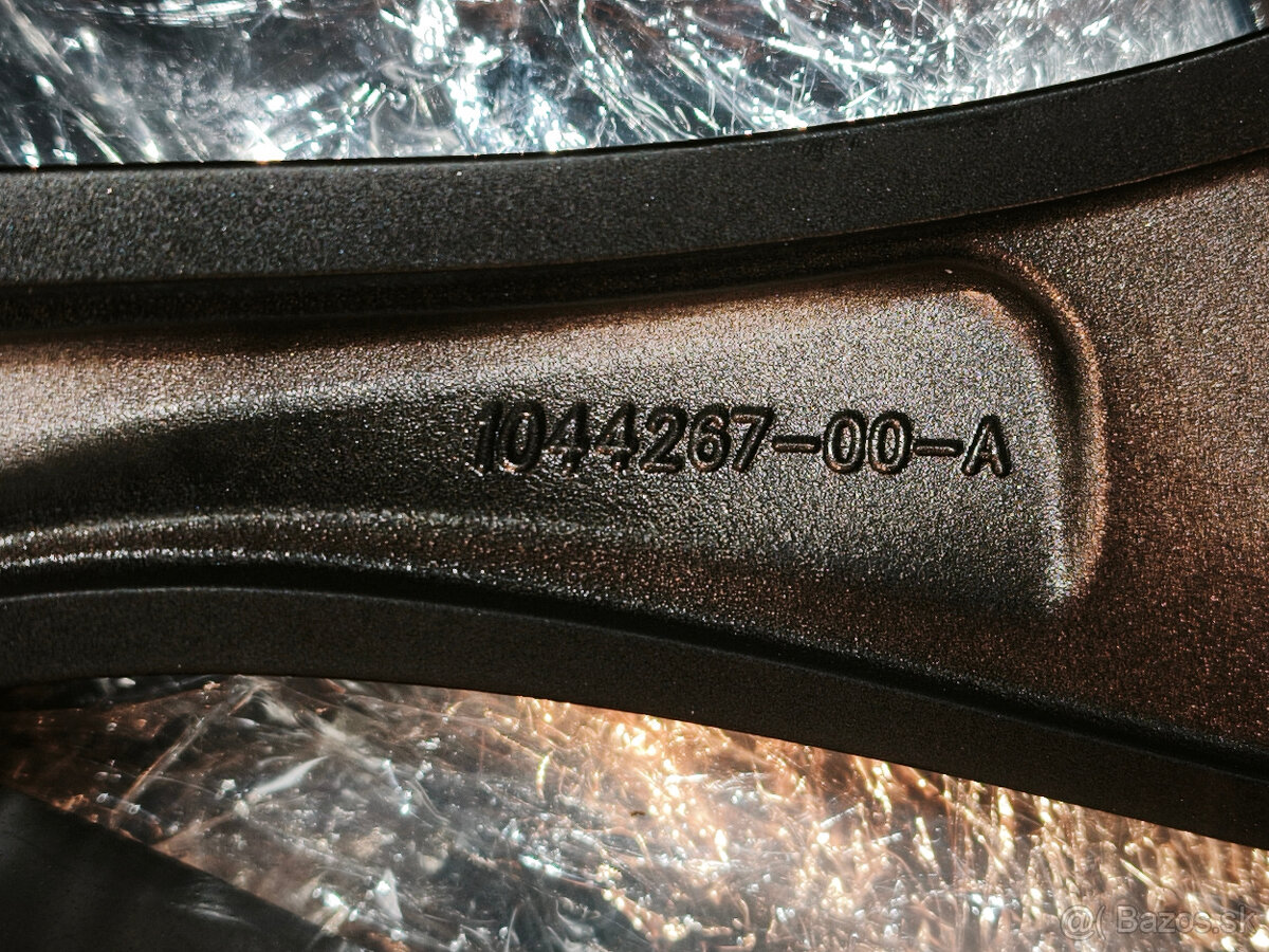 NOVÁ SADA DISKOV - Tesla Model 3 - 20" alu so snímačmi - 3