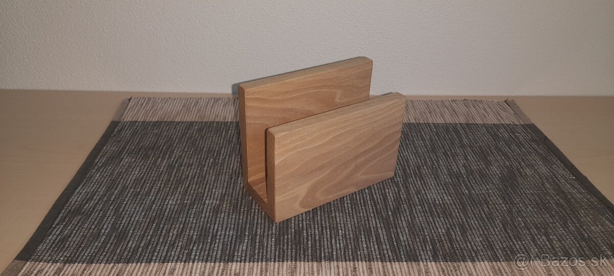 Drevený stojan na servítky, obrúsky - 3