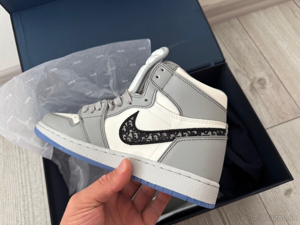 Air Jordan 1 High Dior x - 3