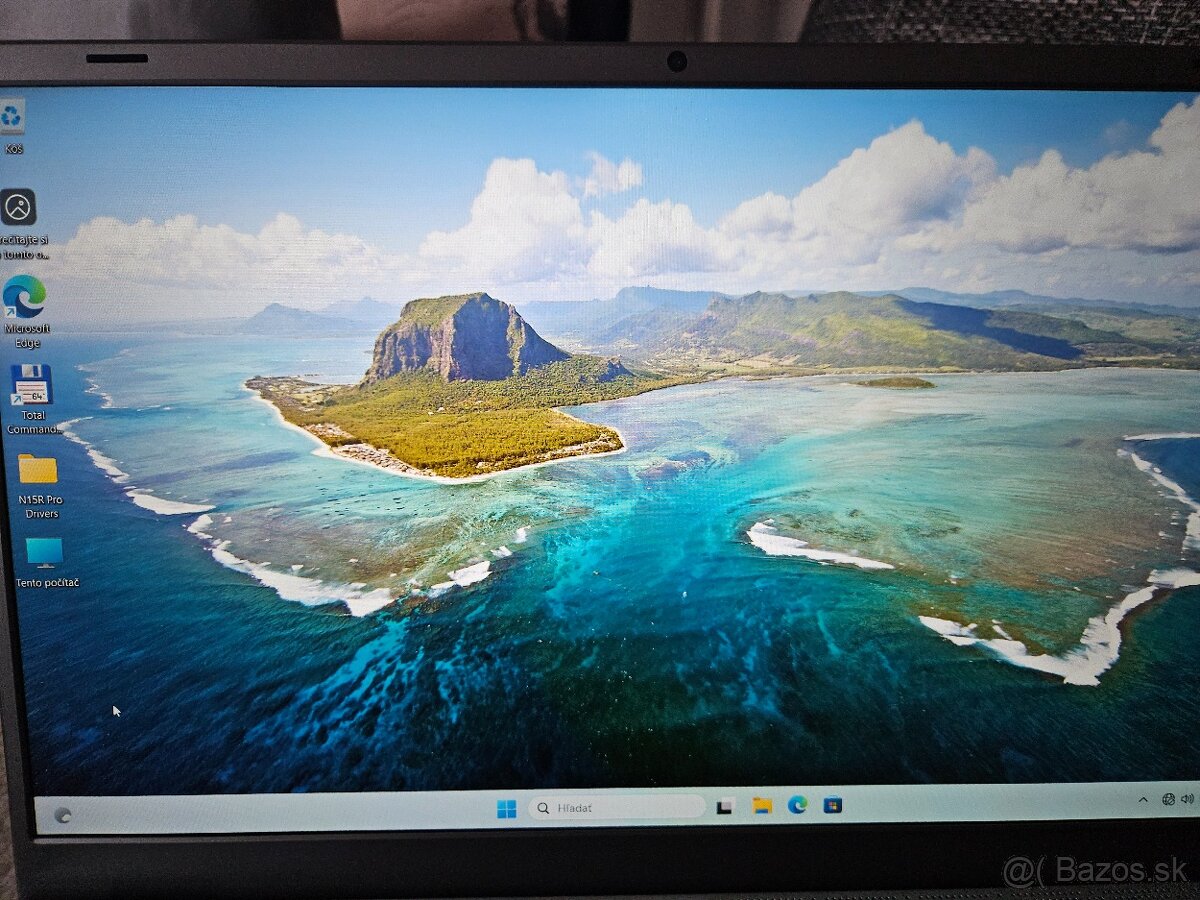 UMAX VISIONBOOK N15R PRO - 3