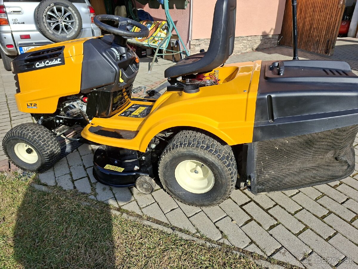 Traktorová kosačka cub cadet hydrostat pohonom - 3