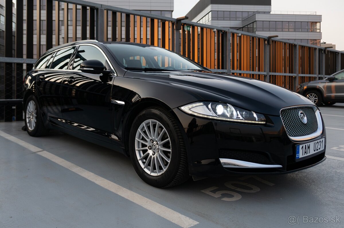 Jaguar XF 2.2D Sportbrake - 3