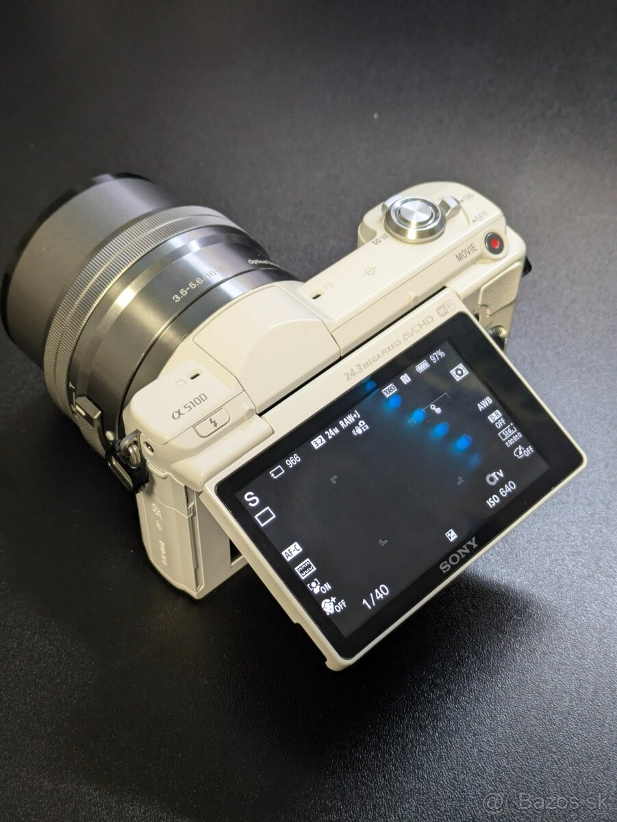 Sony A5100 + 16-50 mm - 3