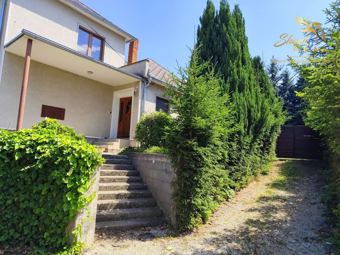 REZERVOVANÉ - Nová cena Výnimočný dvojgeneračný dom na pred - 3