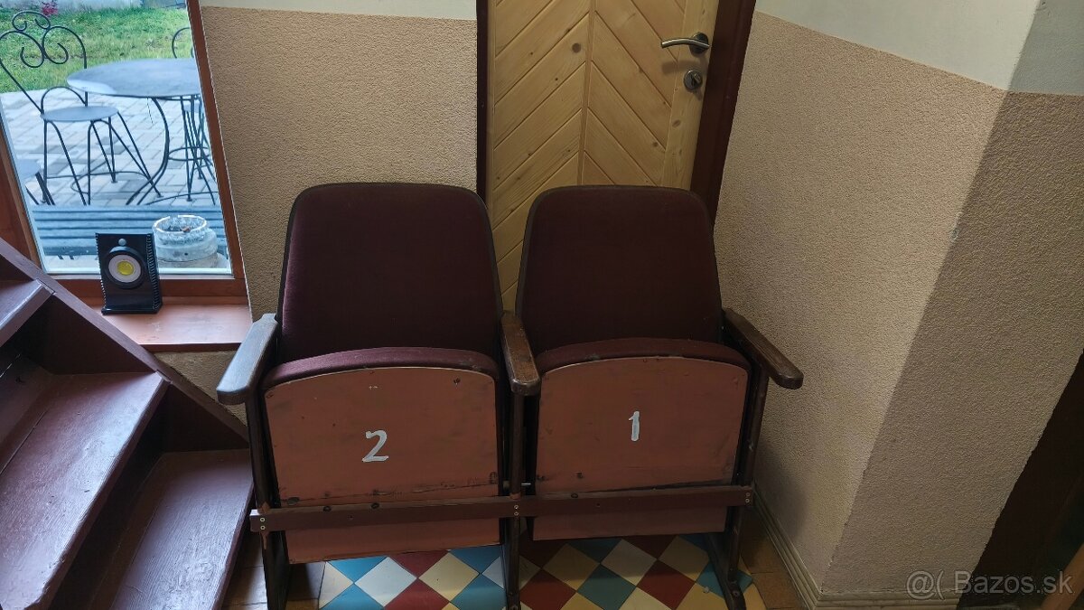 Predám sedačku z kina - 3