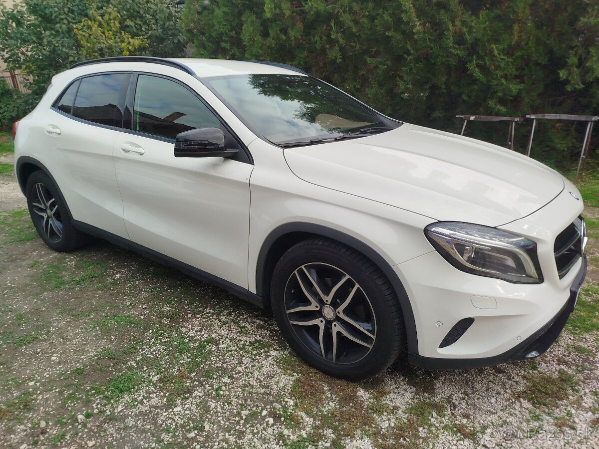 GLA 220cdi 4matic top stav - 3