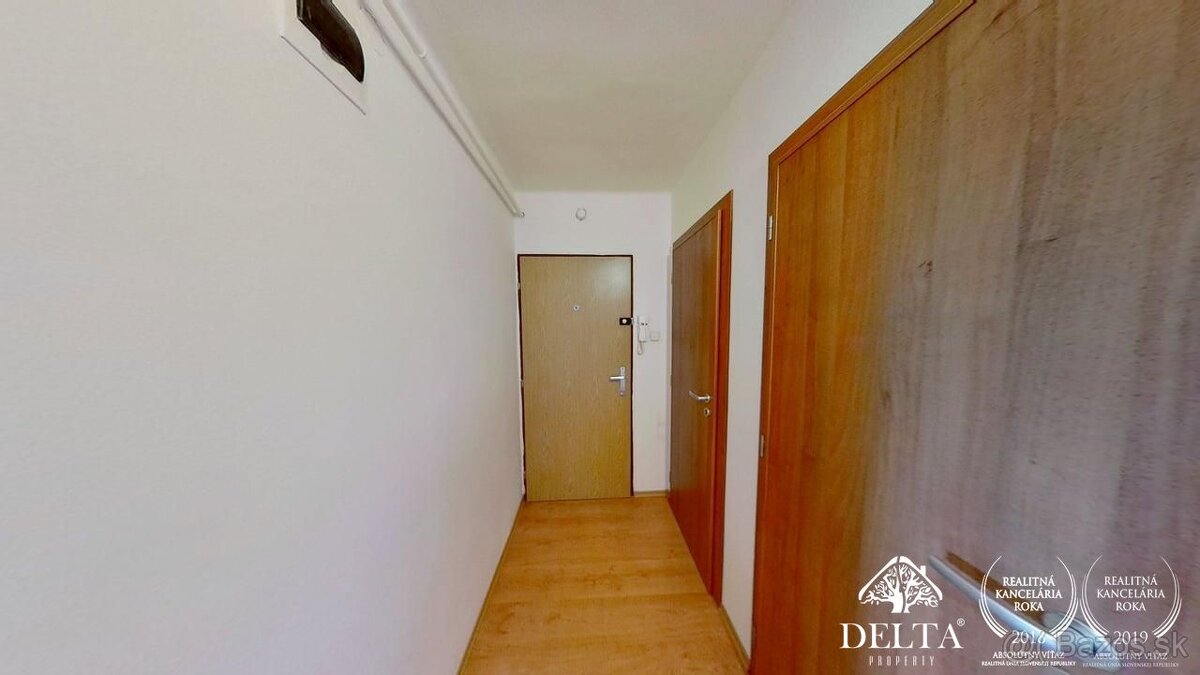 DELTA - Zrekonštruovaný a dispozične zmenený 2-izbový byt s - 3