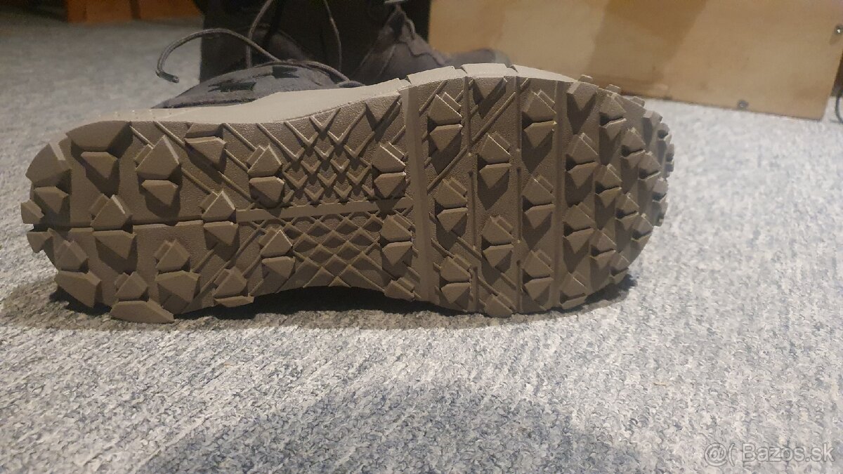 Topánky Under Armour 41 - 3