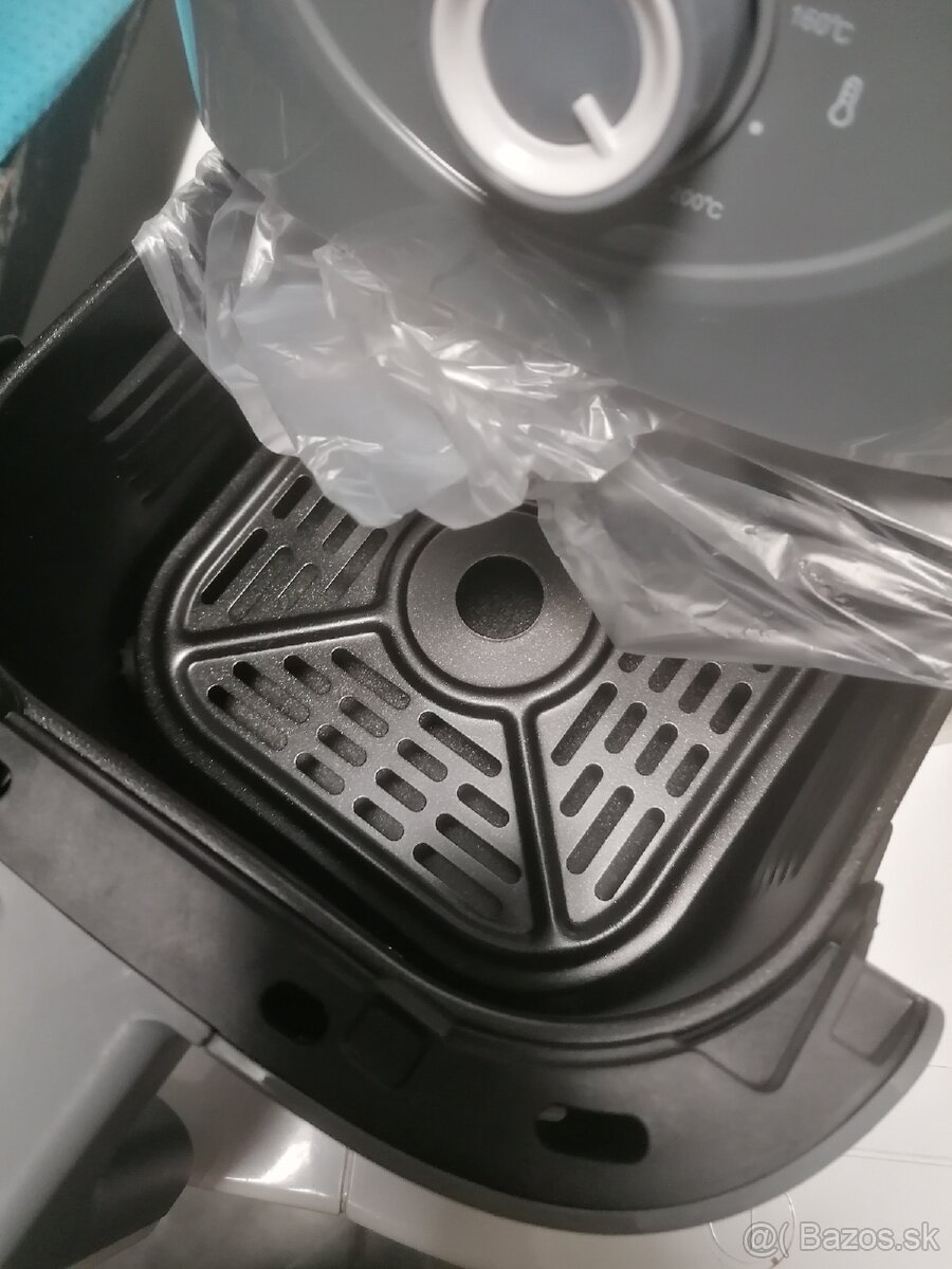 Teplovzdušná fritéza - 3