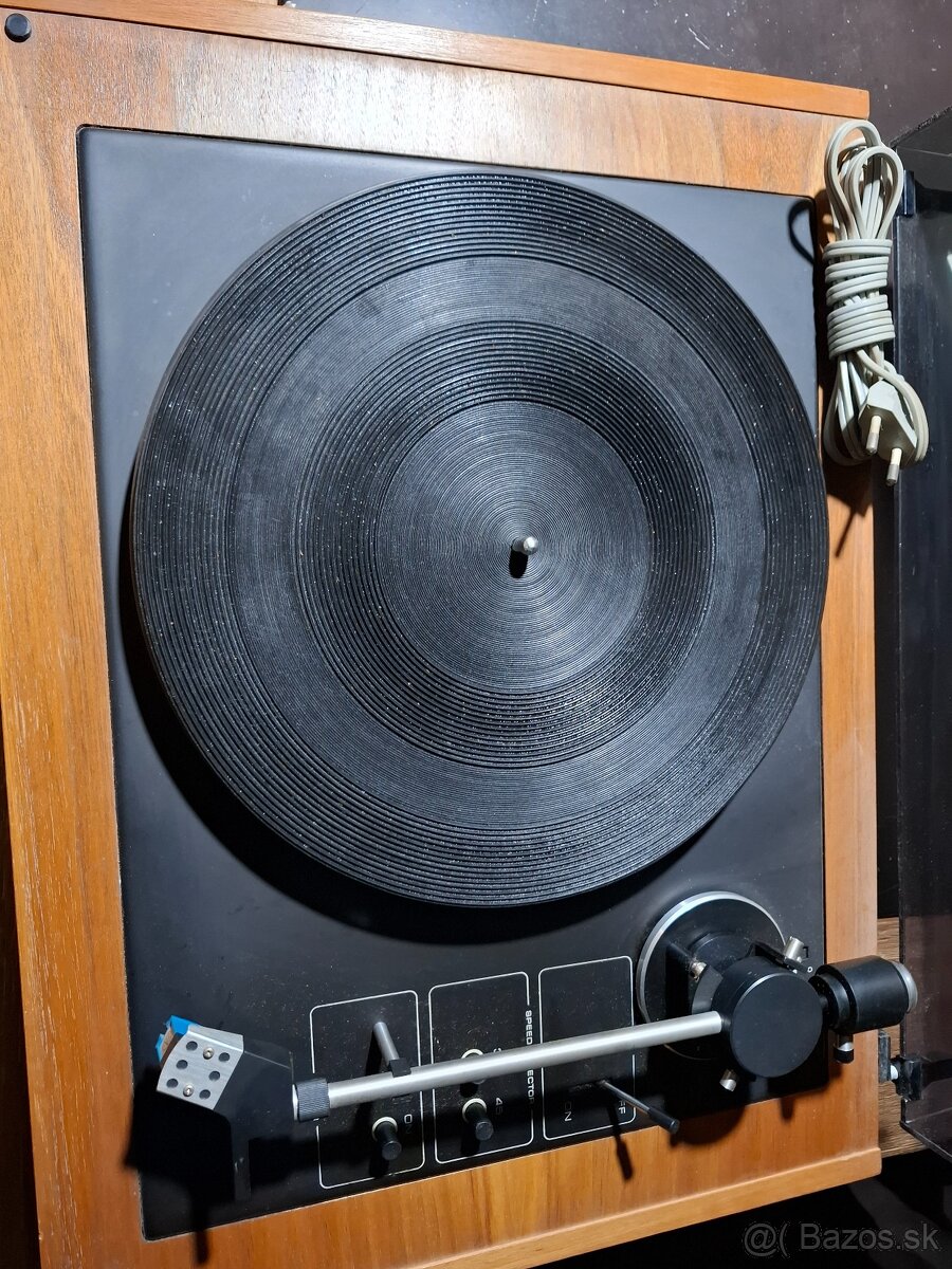 Gramofon Tesla NC 420 - 3