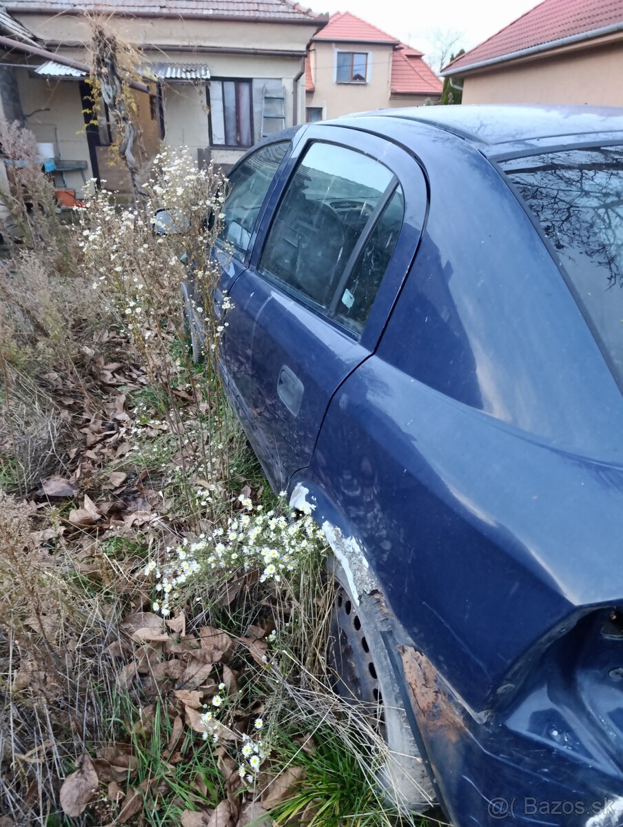 Opel Astra - 3