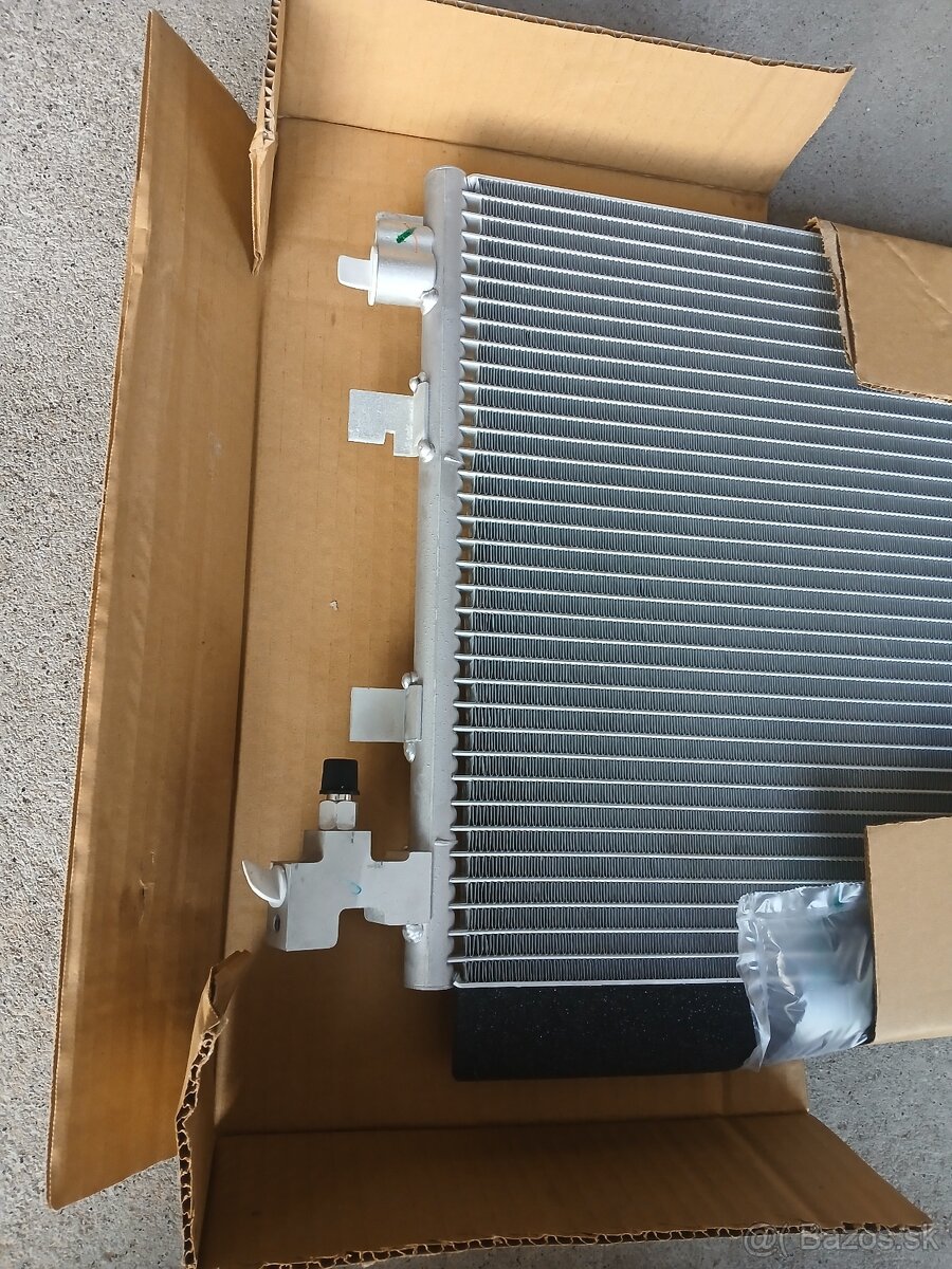 Chladic klimatizacie Renault - 3