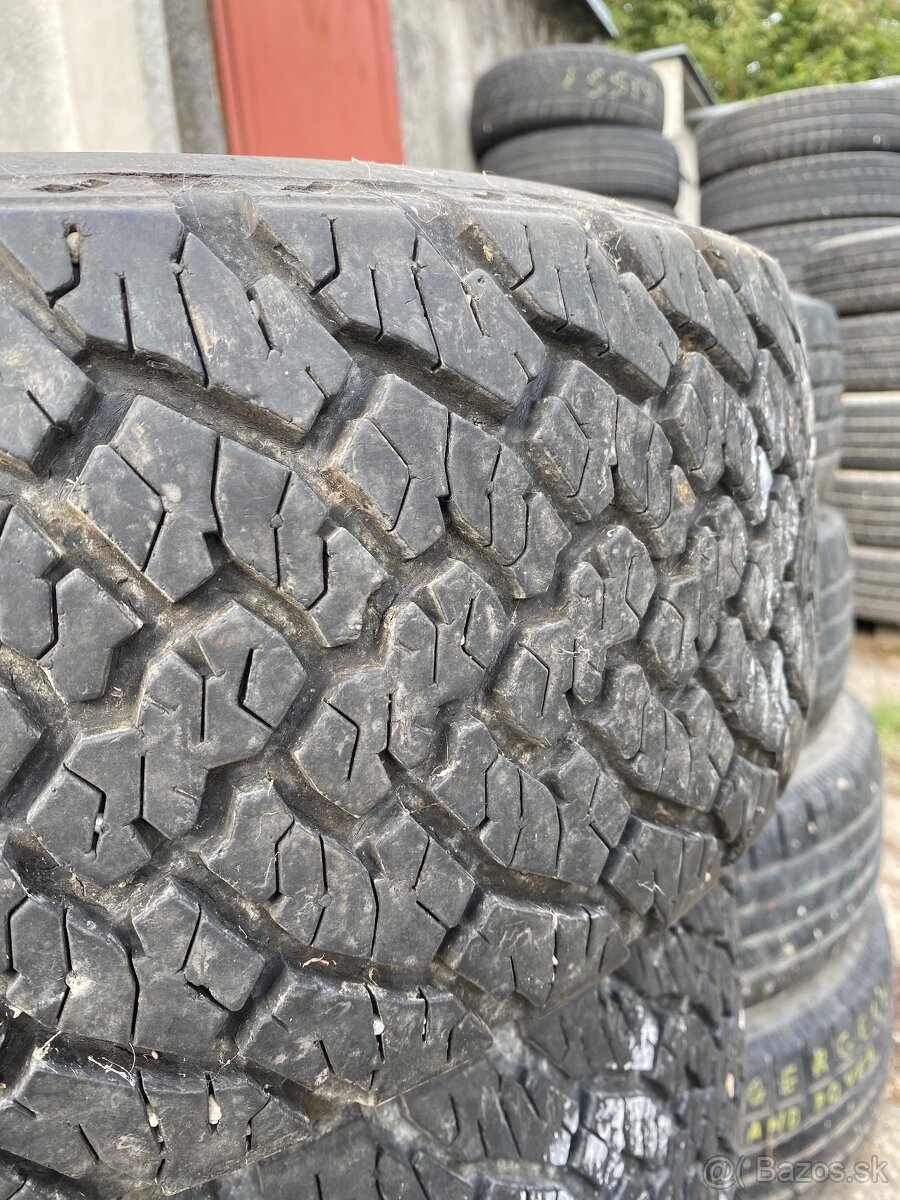 215/65r16 - 3
