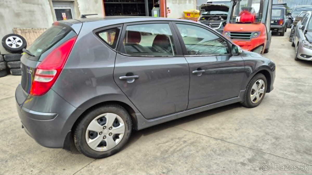 Hyundai I30 1,4i 80,20kw, kód: G4FA - 3