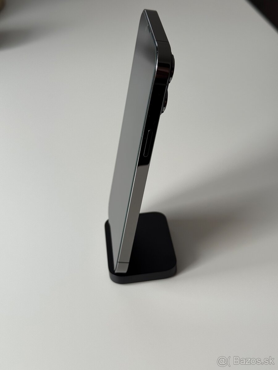 Apple iPhone 13 Pro Max 256GB Graphite - 3