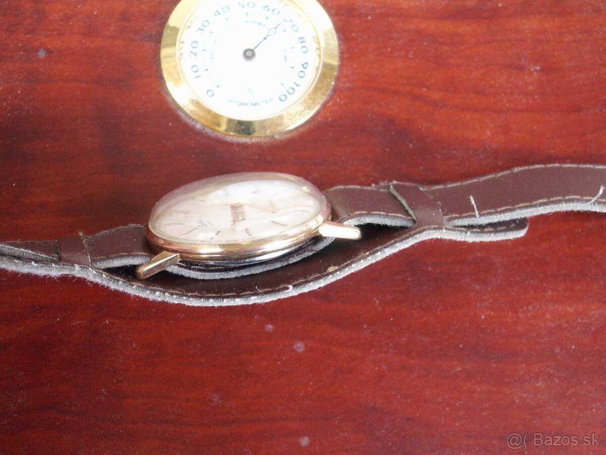 Hodinky Raketa pozlátené. - 3