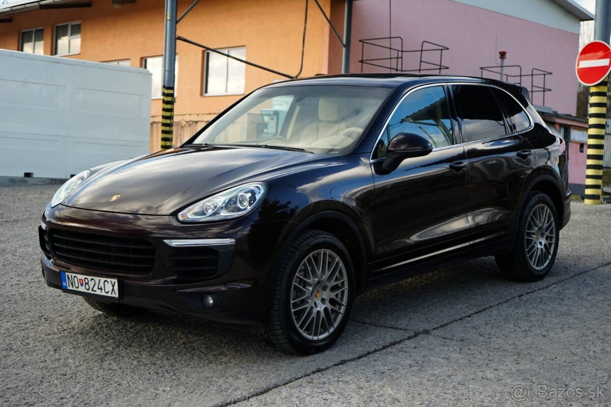 Porsche Cayenne - 3