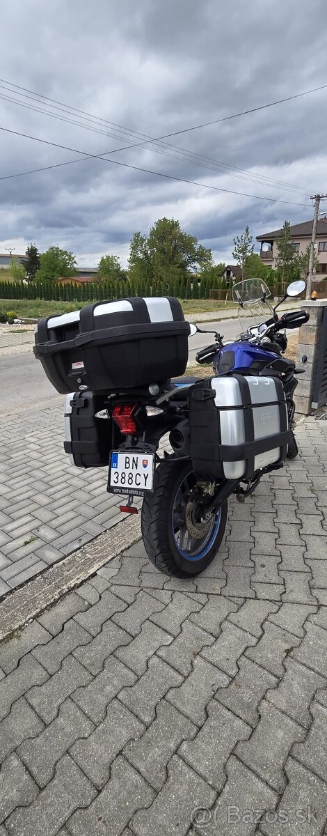 Triumph Tiger 800 - 3