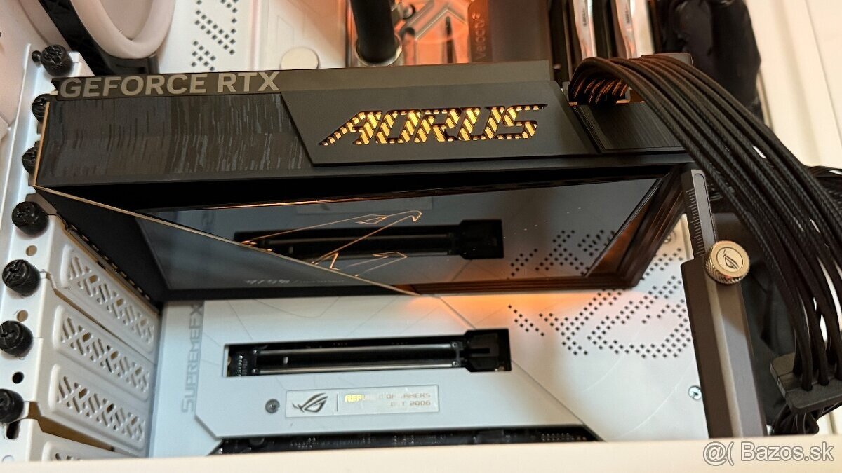 Rtx 5080 gigabyte extreme waterforce - 3