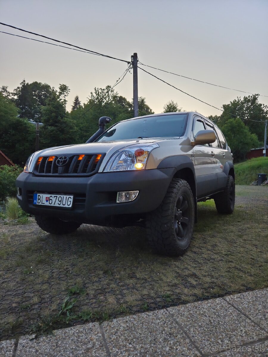 Toyota Land Cruiser 120