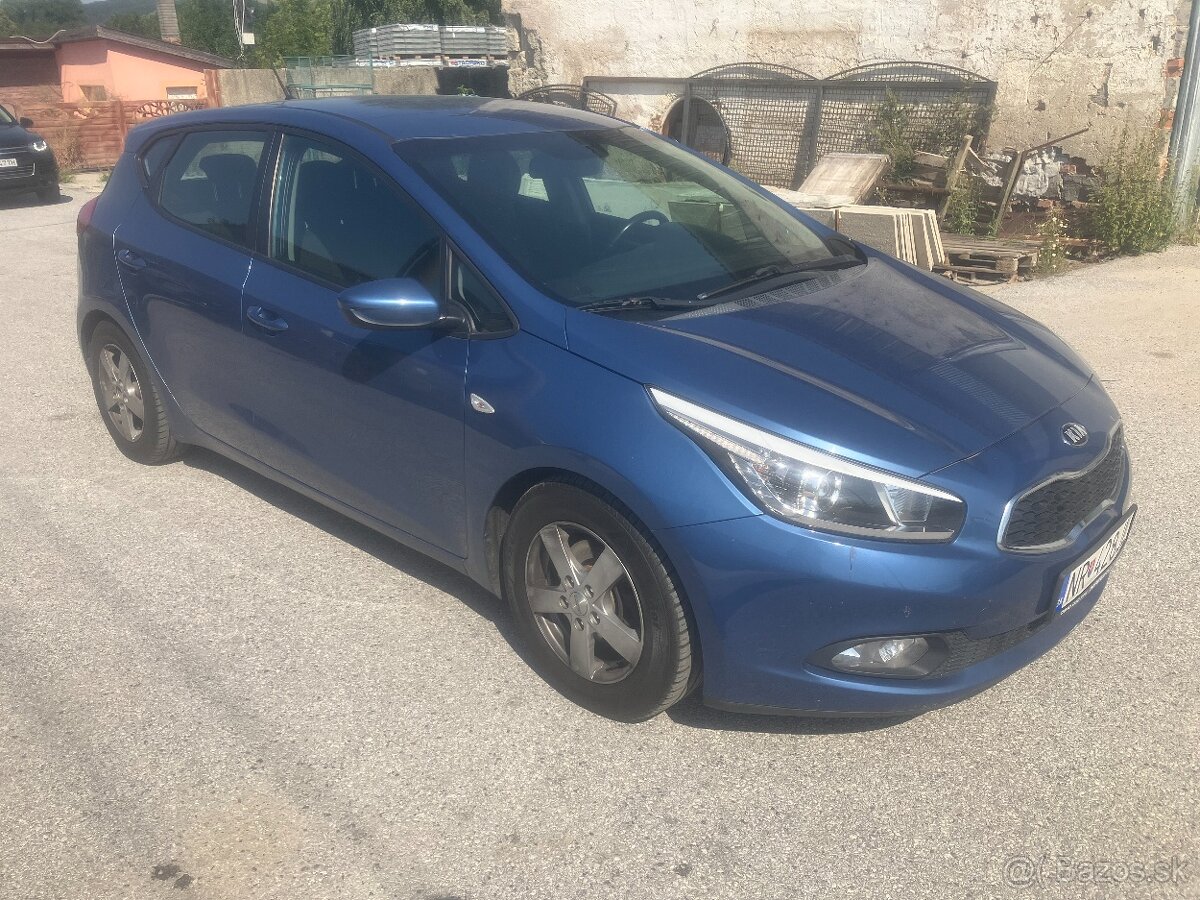 Kia Ceed 1.4 Crdi / 2014 - 3