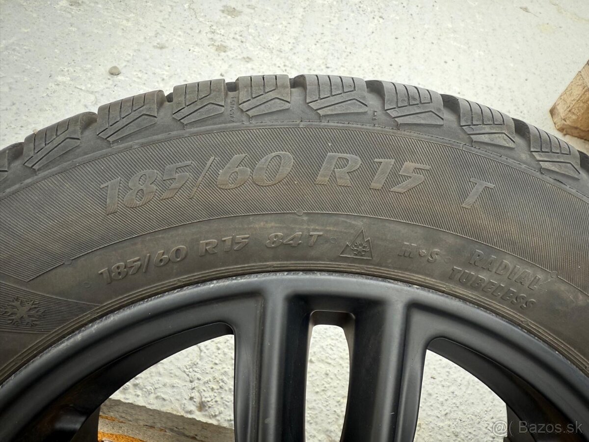 Zimné pneumatiky 185/60 r15 na nových RC diskoch - 3