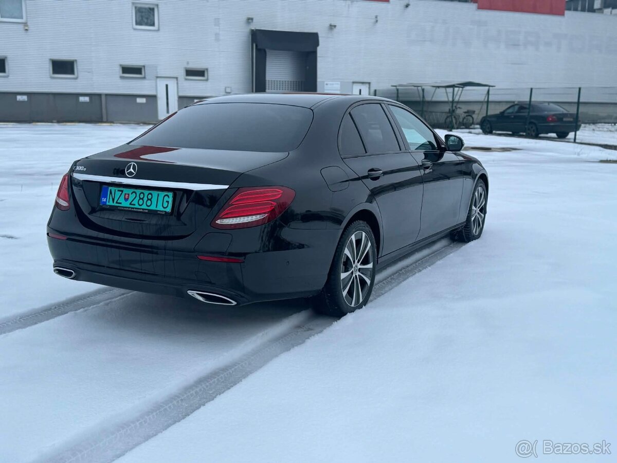 Mercedes E trieda 300 e A/T - 3