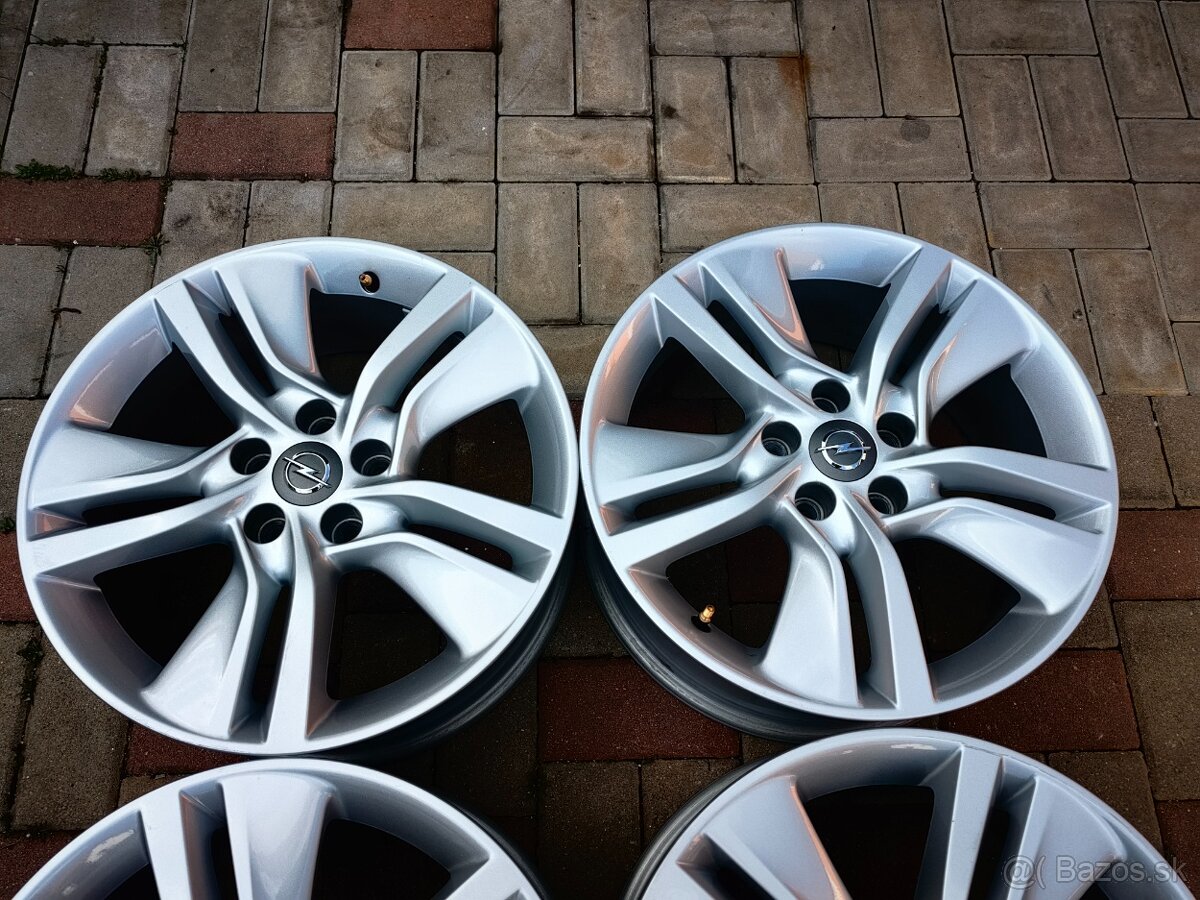 Opel 5x110 r17 - 3